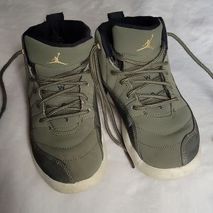 Kids jordan 12's